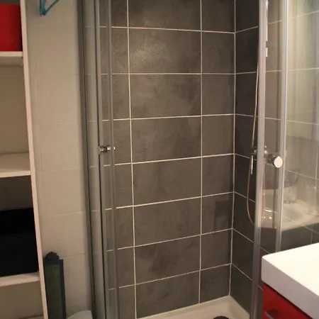 In Near Cable Car 沙泰勒